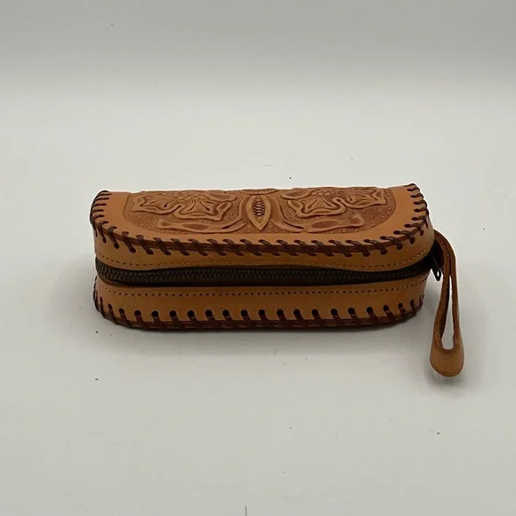 Vtg Cowhide Tooled Leather Coin Purse Wallet handmade Floral Indian Head NH - Picture 4 of 8